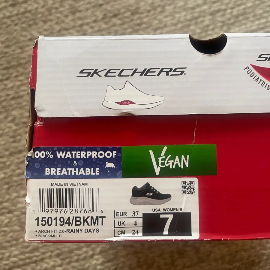 کتونی اسکچرز