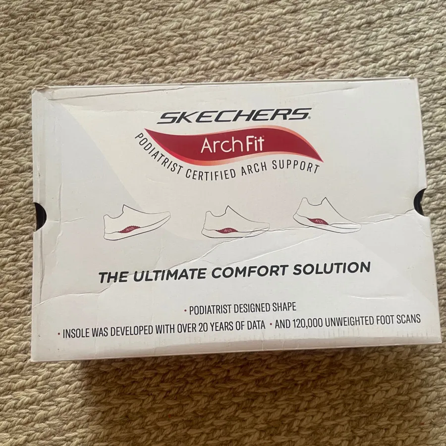 کتونی اسکچرز