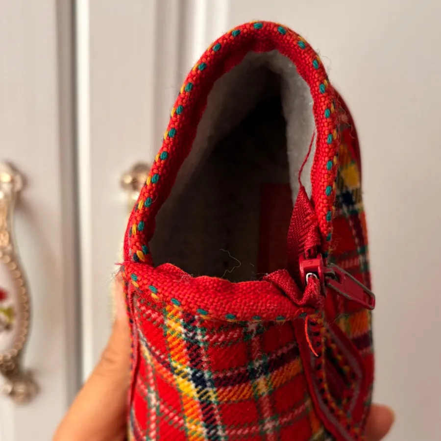 کفش پارچه ای زیبا