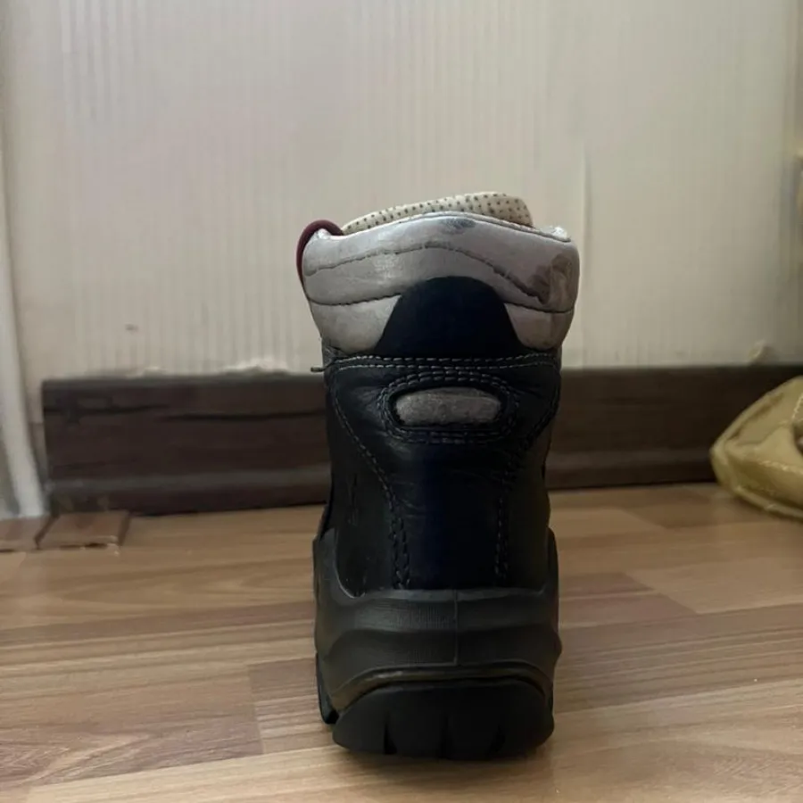 پوتین ecco (اکو) سایز 36