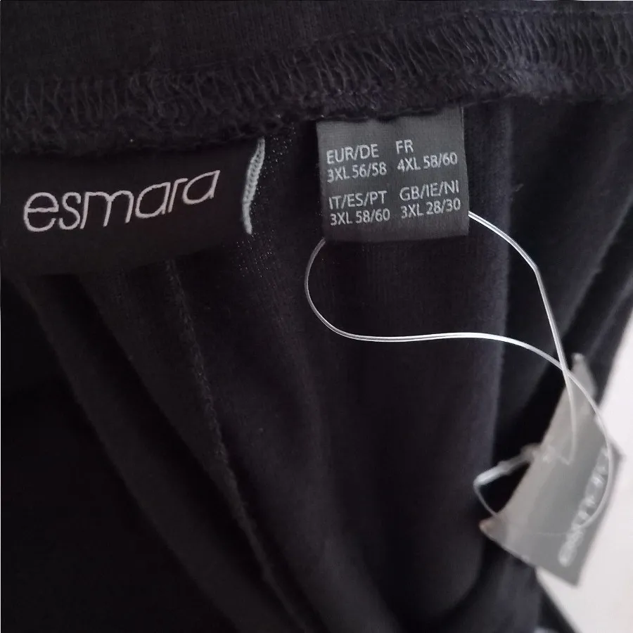 شلوارک زنانه