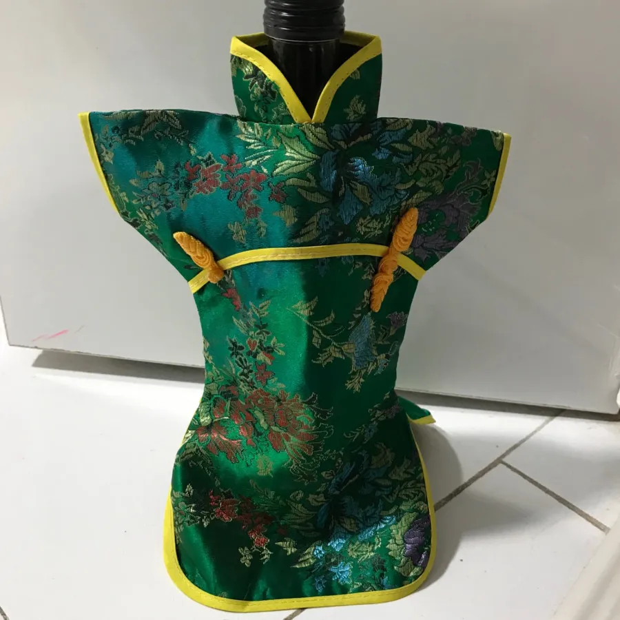 لباس دکوری چینی برای بطری