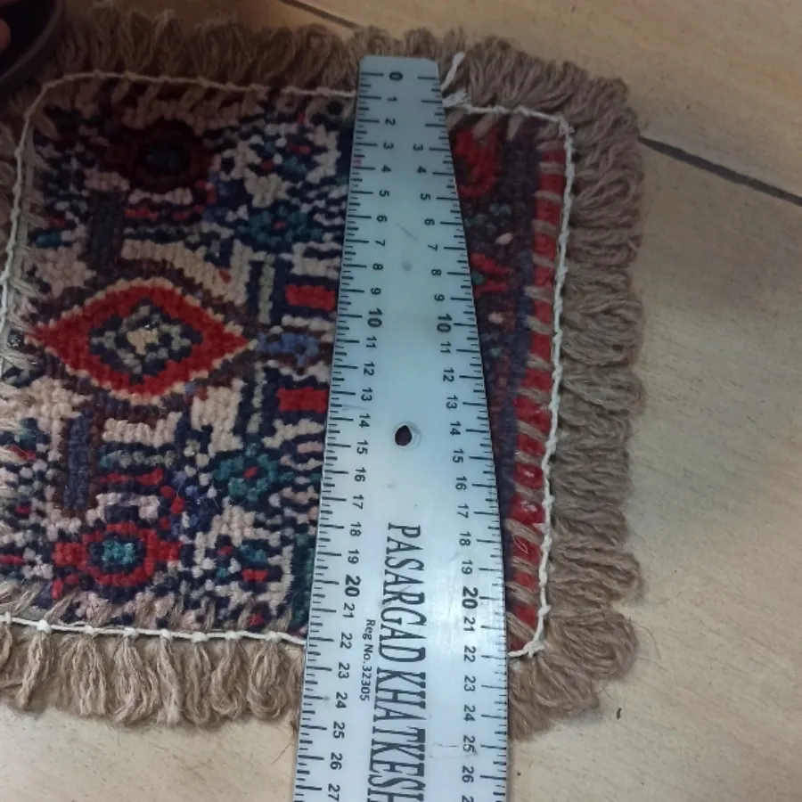 فرش روی صندلی