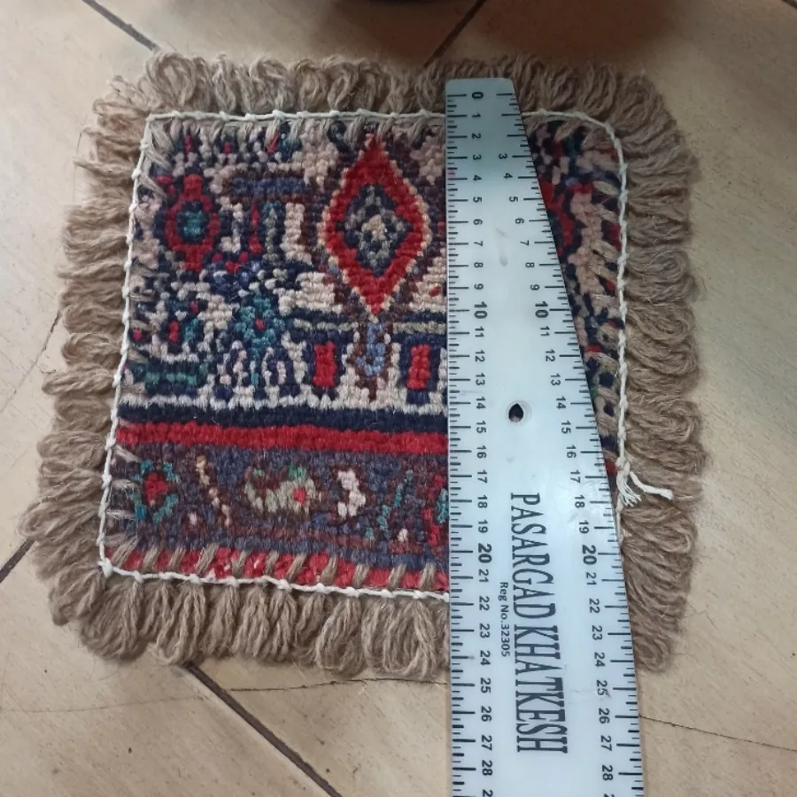 فرش روی صندلی