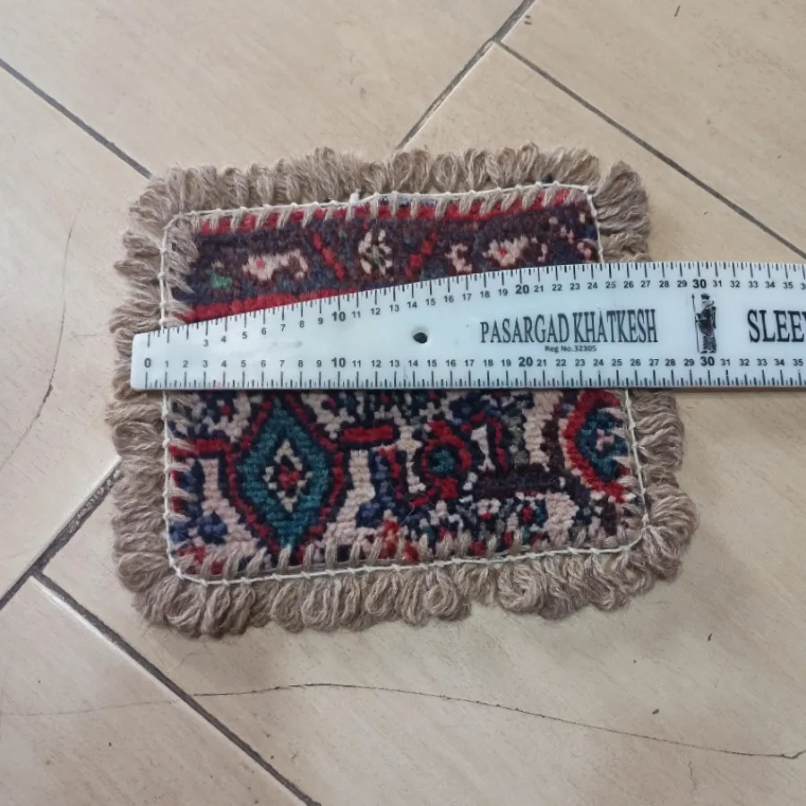 فرش روی صندلی