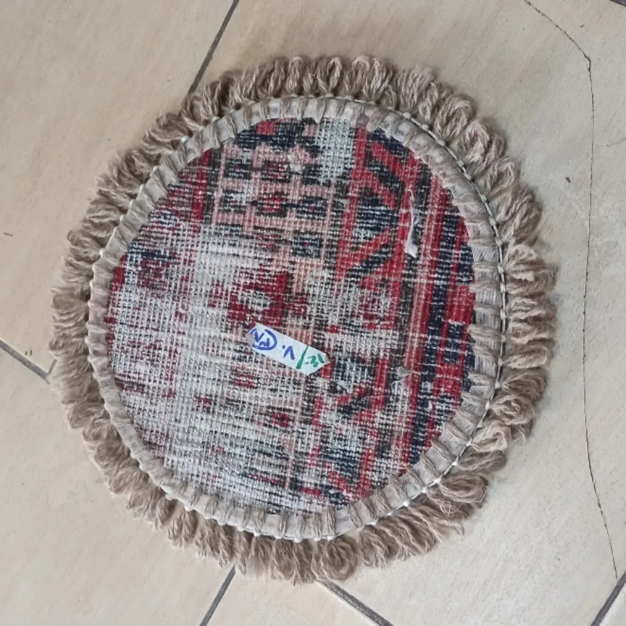 فرش روی صندلی