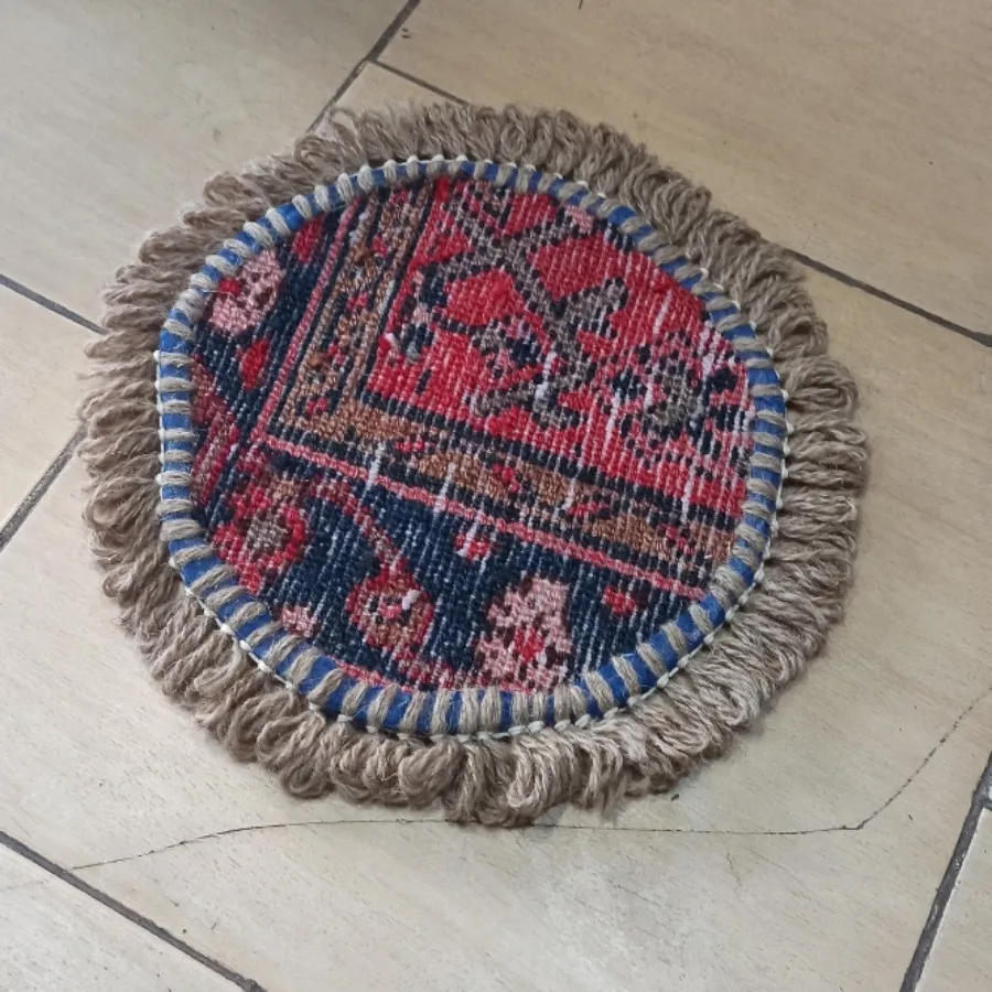 فرش روی صندلی