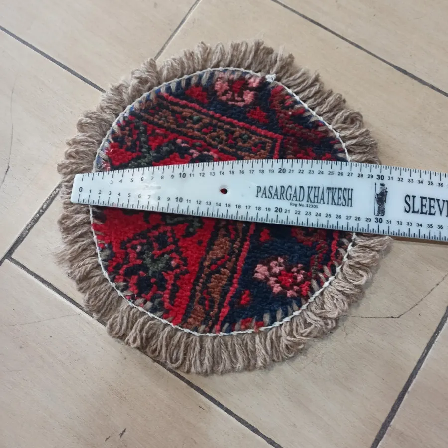 فرش روی صندلی