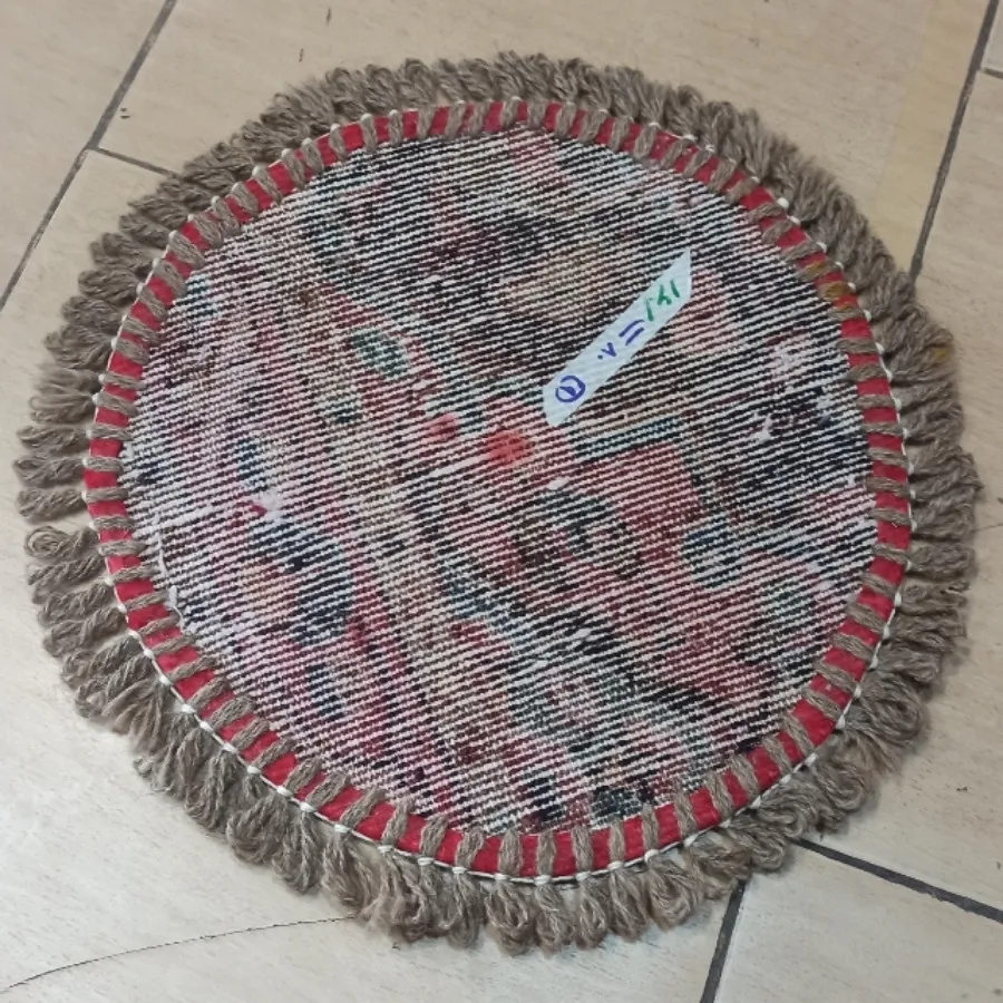 فرش روی صندلی