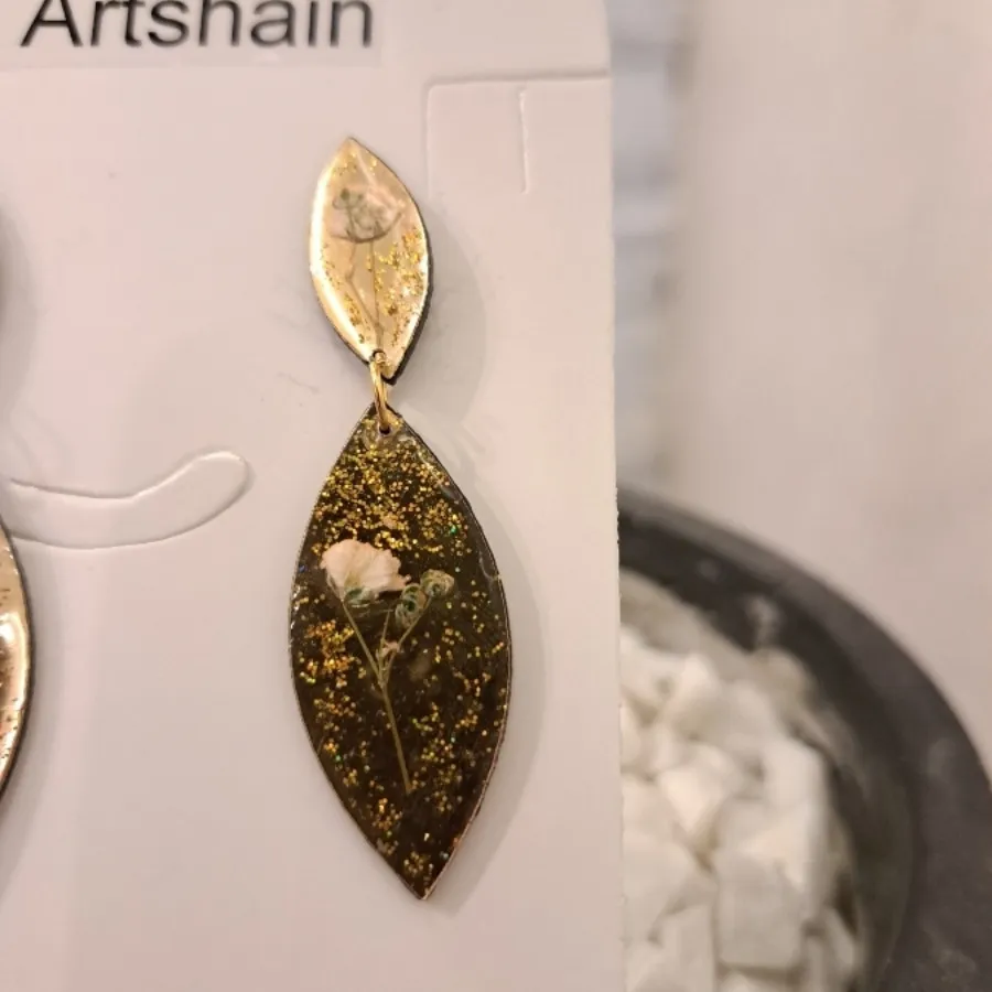 گوشواره رزین