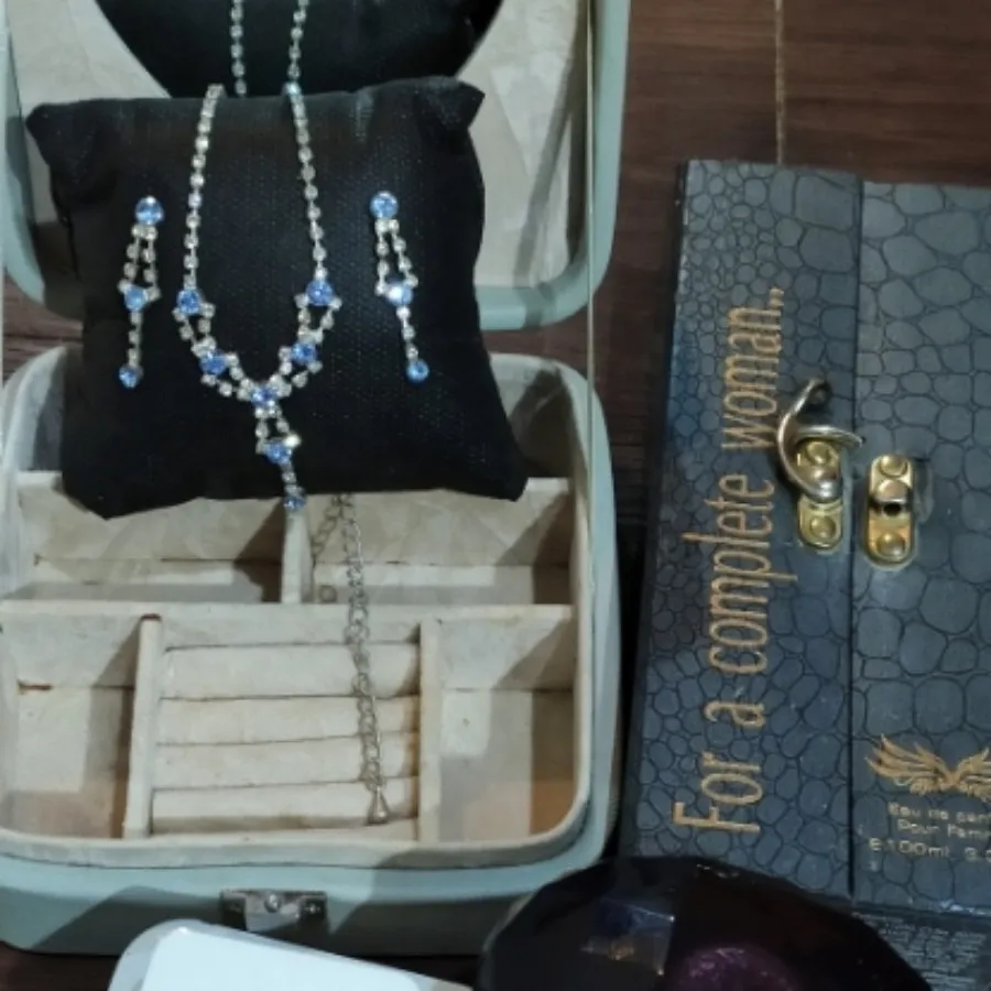 جواهر و جا جواهری