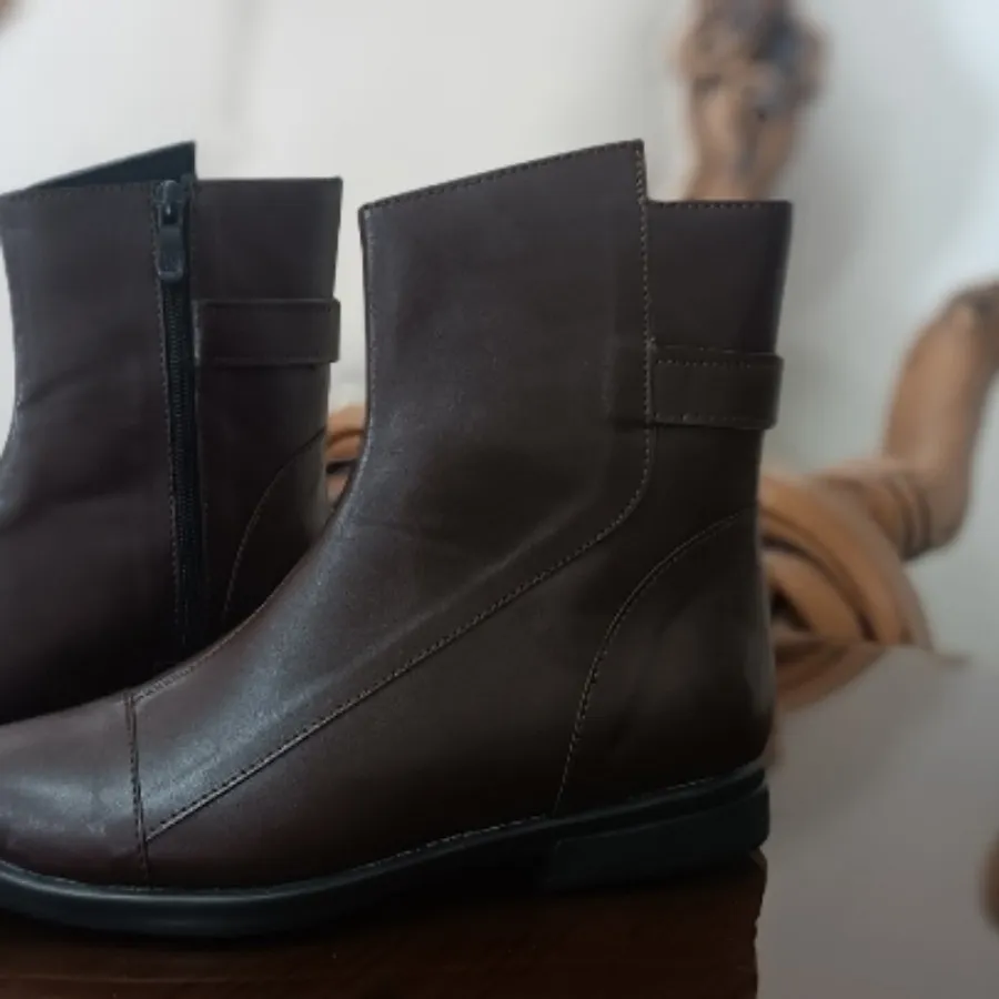 نیم بوت قهوه ای سوخته