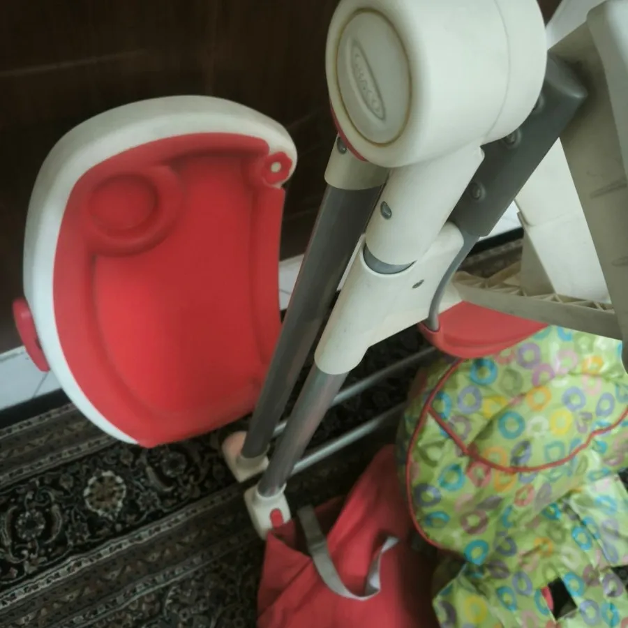 صندلی غذای کودک