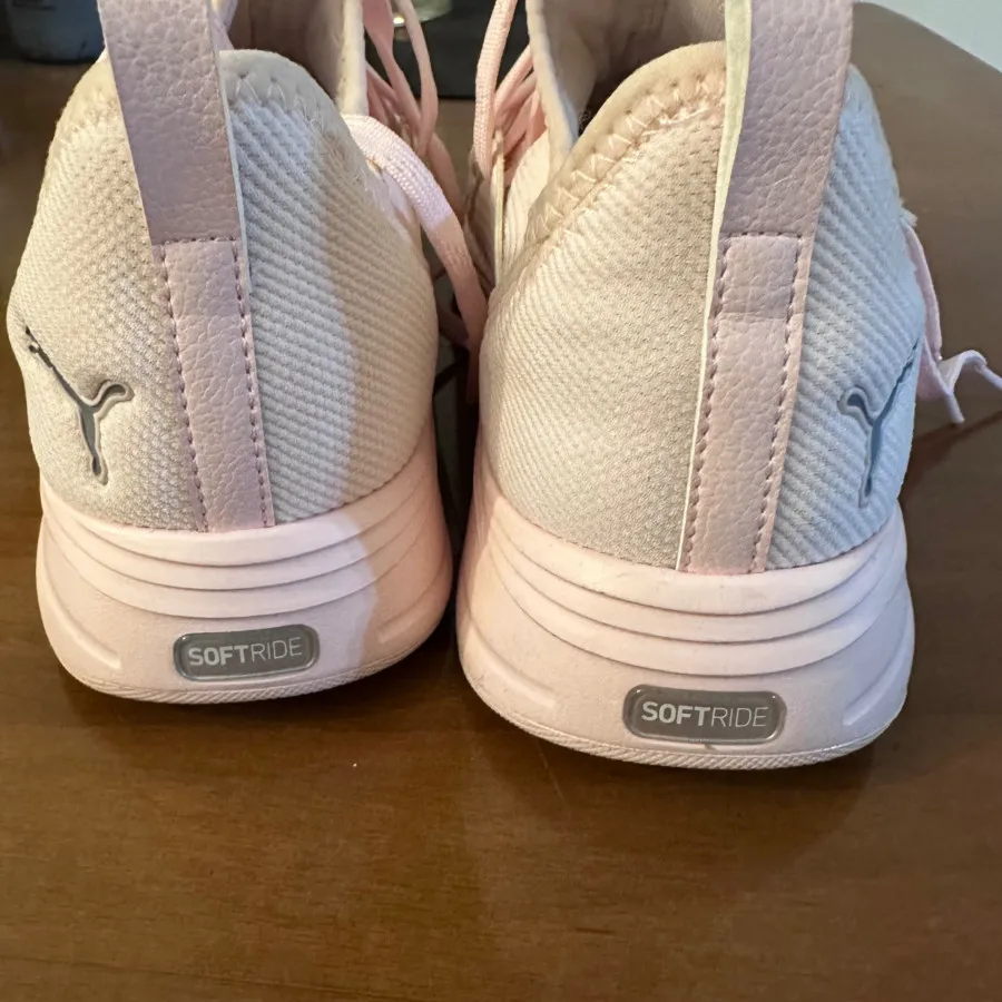 کتونی  پوما صورتی روشن