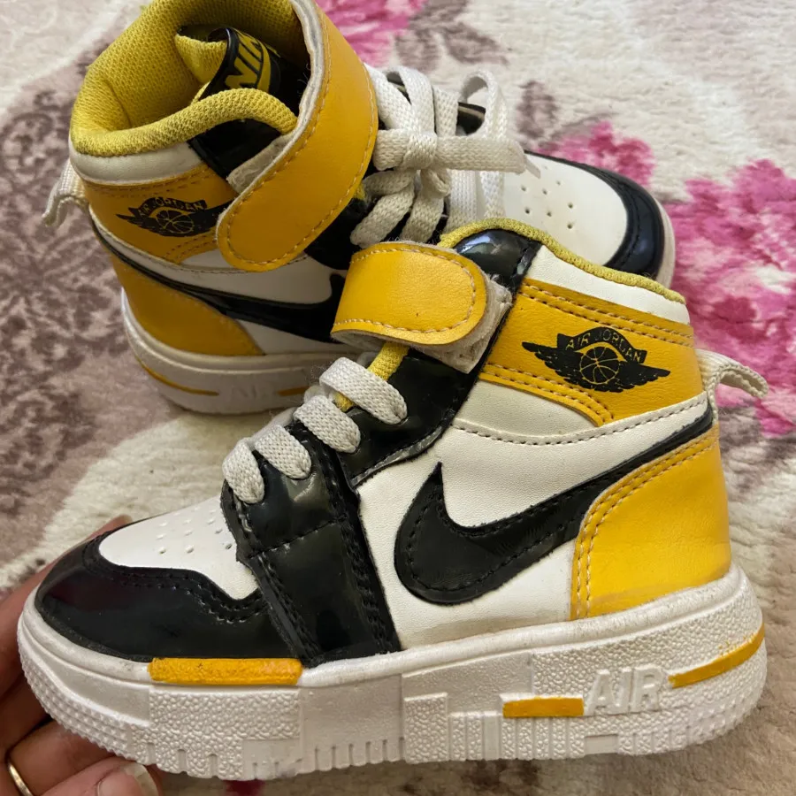 کفش کتونی بچگانه اسپرت