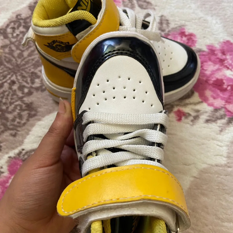 کفش کتونی بچگانه اسپرت