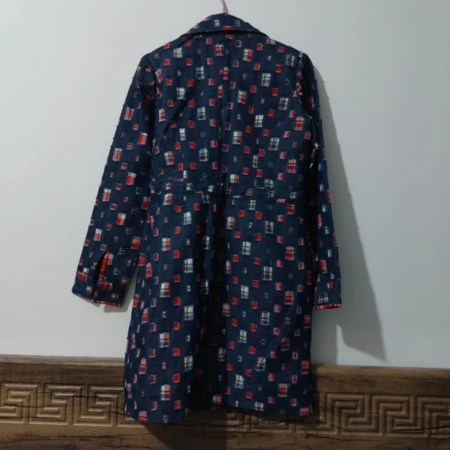 مانتو دکمهدار