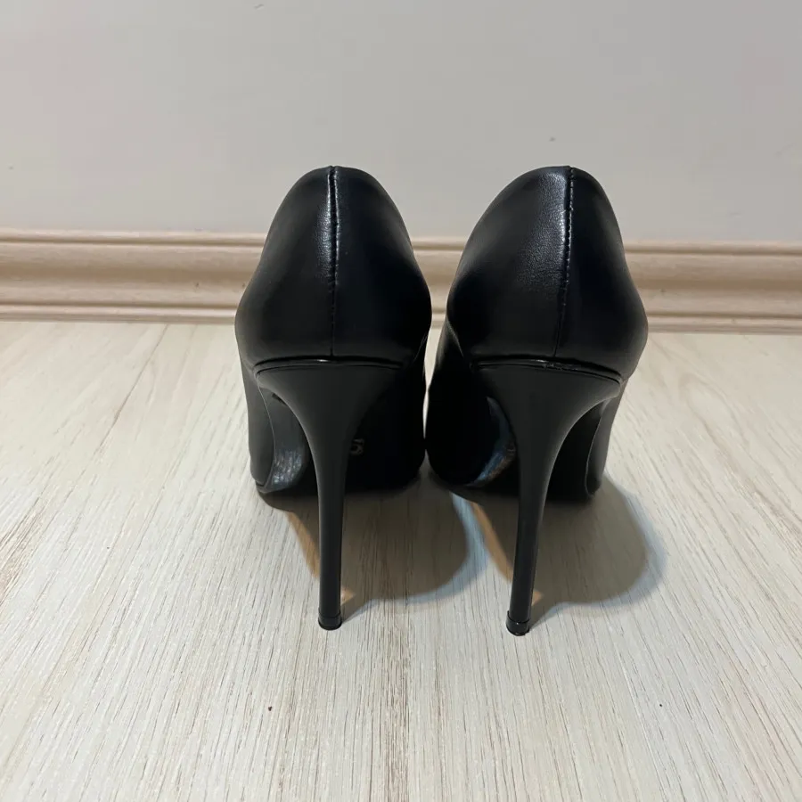 پاشنه بلند چرم مات مشکی