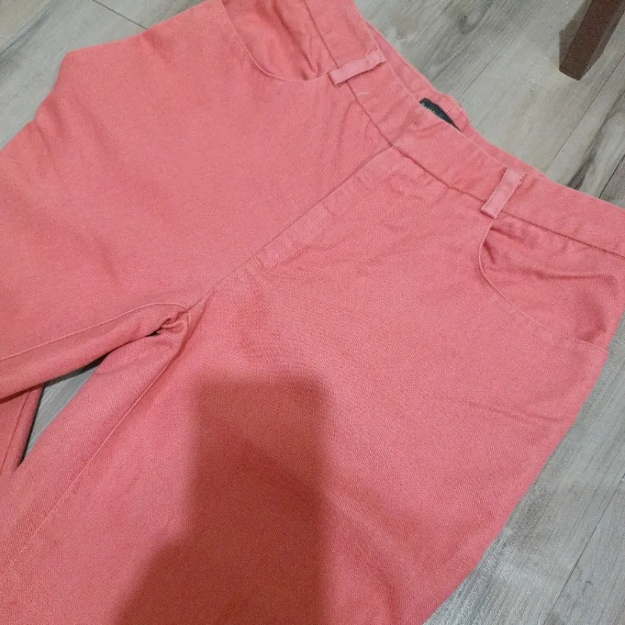 شلوار جین صورتی کیوت?