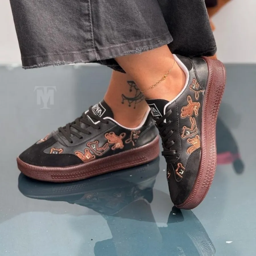 کفش کتانی مستر بین زارا