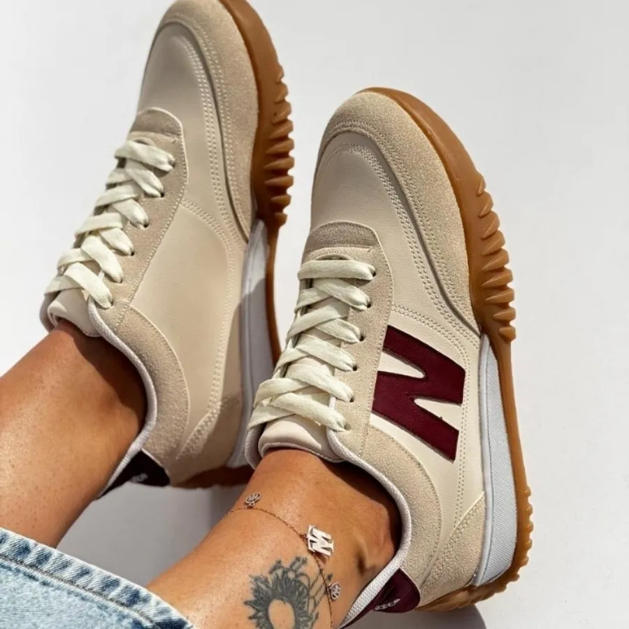 کفش کتانی نیوبالانس