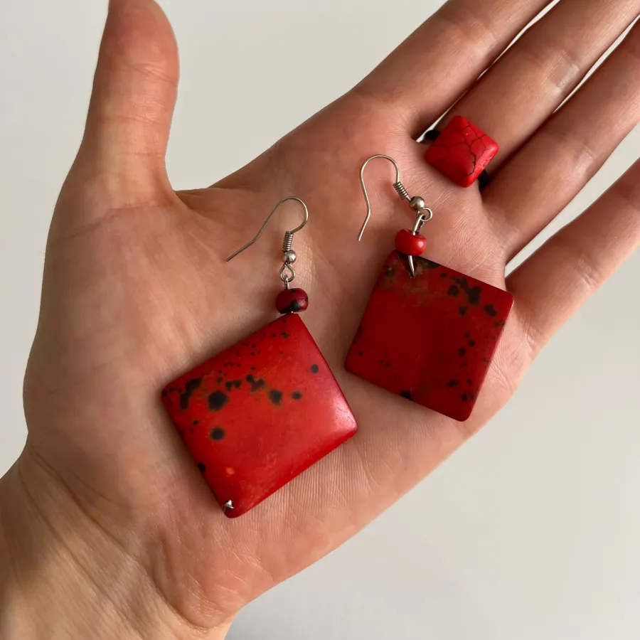 ست گوشواره و انگشتر قرمز