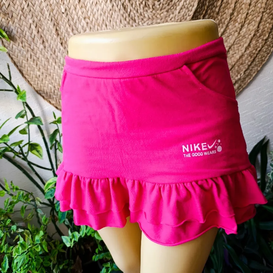 دامن زیبا نایک