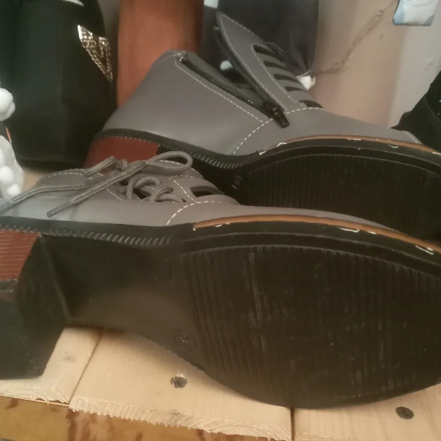 کفش صندل طوسی  مجلسی