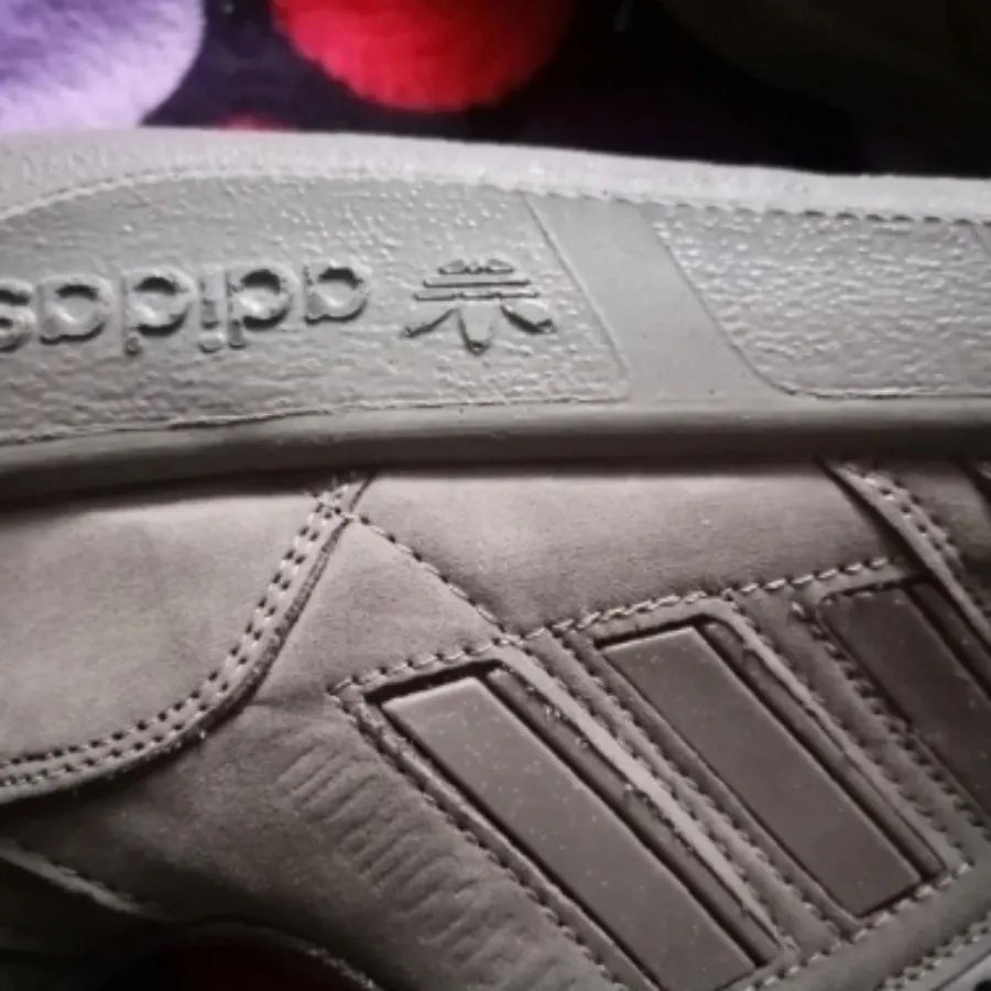 کتونی اورجینال ادیداس