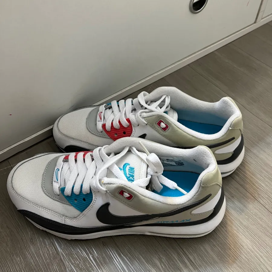 کتونی نایک ایرمکس