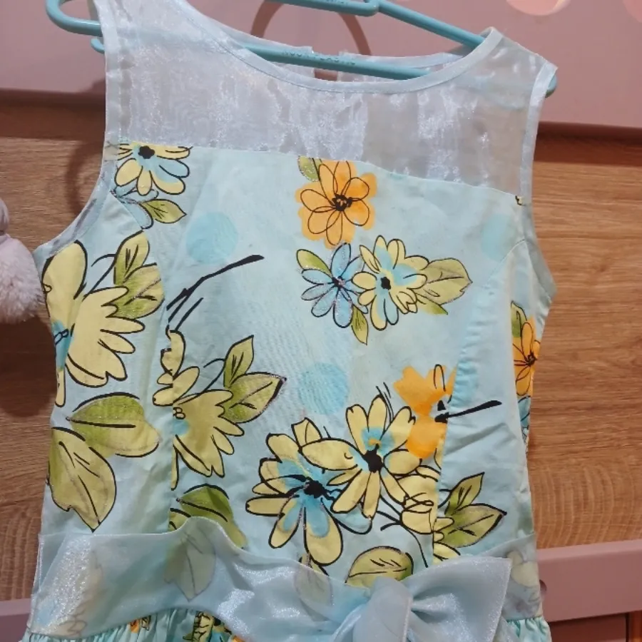 پیرانه دخترانه