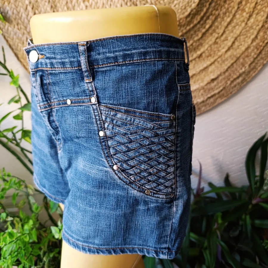 شلوارک زیبا