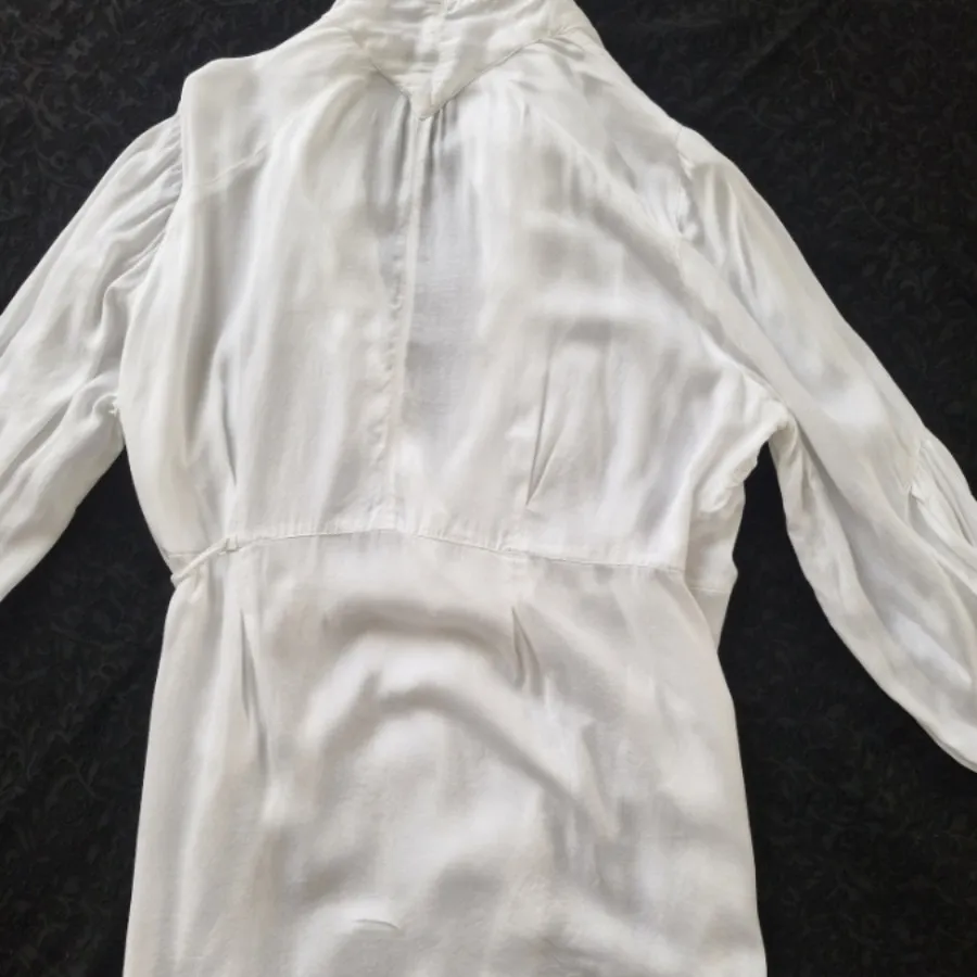 مانتو و رومایویی نخی