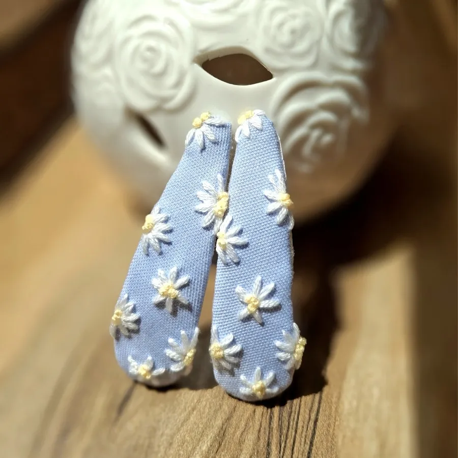 سنجاق تق تقی گلدوزی