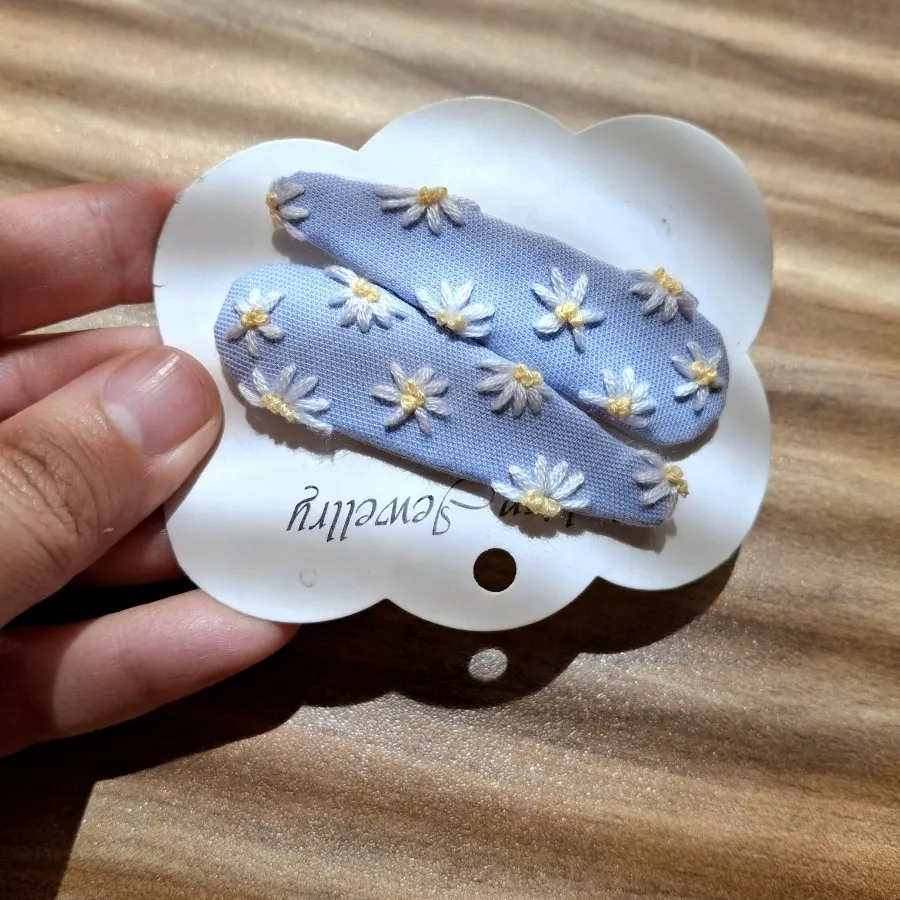 سنجاق تق تقی گلدوزی