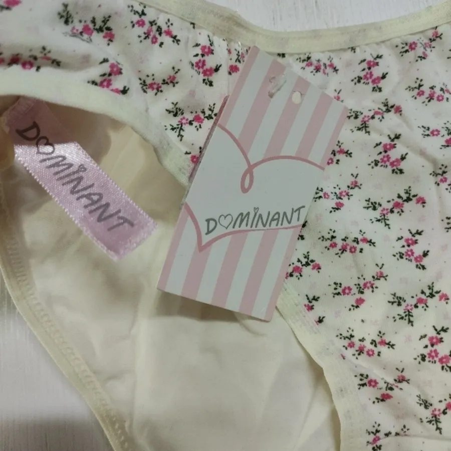 لباس زیر زنانه