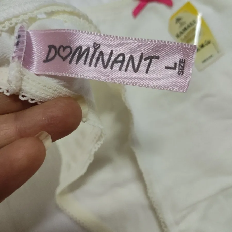 لباس زیر زنانه