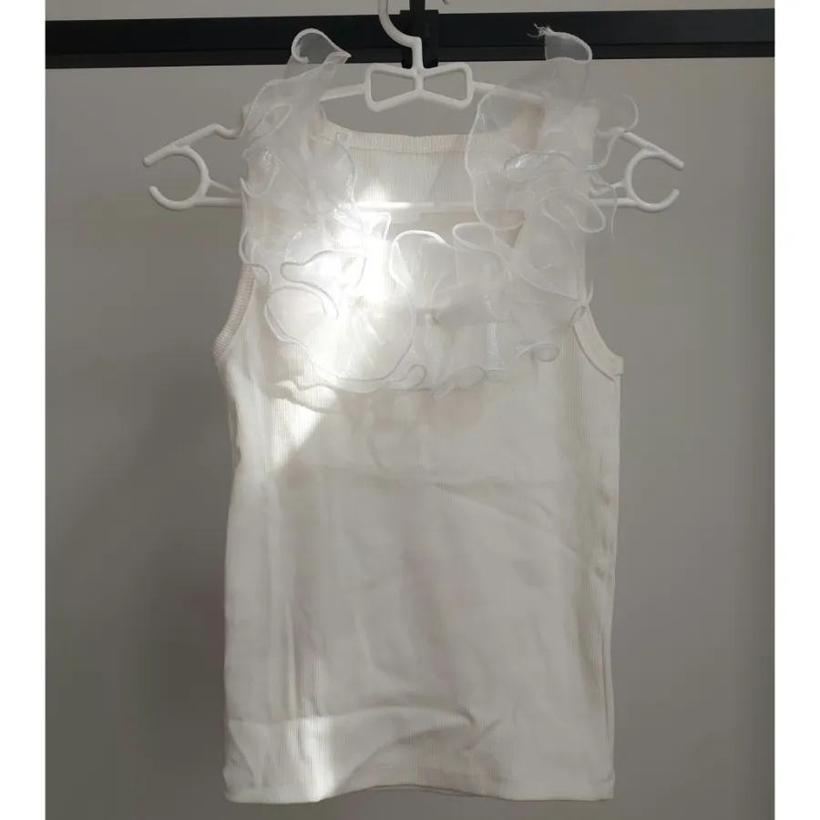 تاپ یقه توری