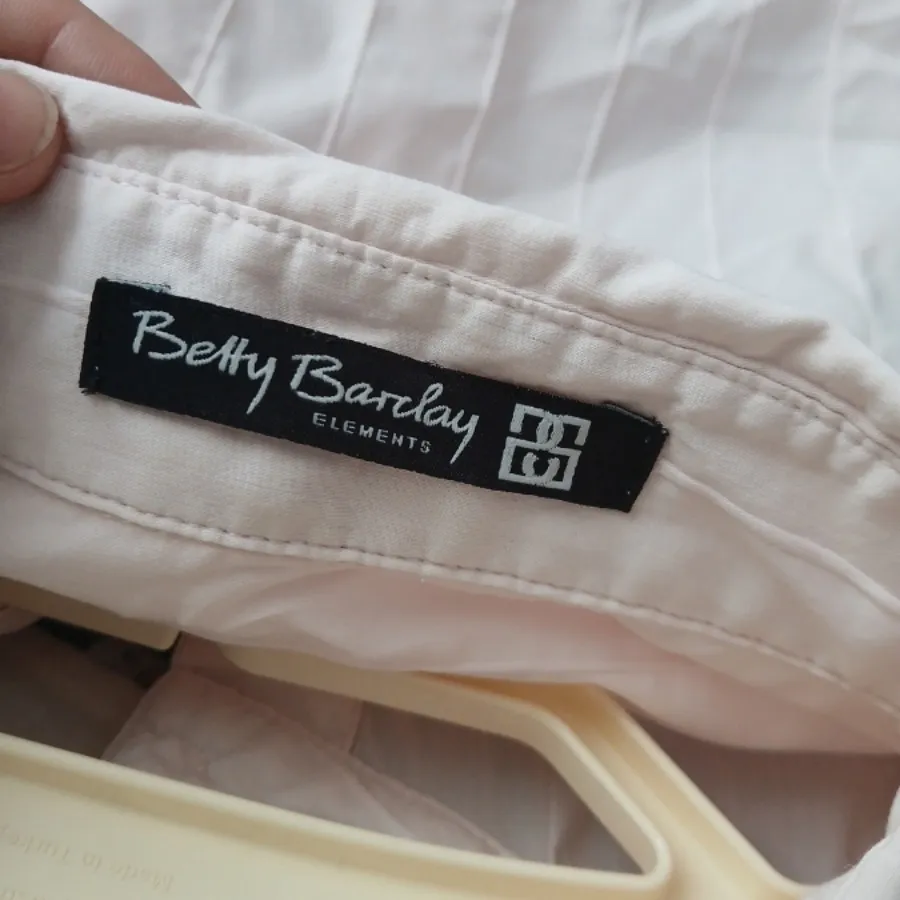 بلوز آستین کوتاه