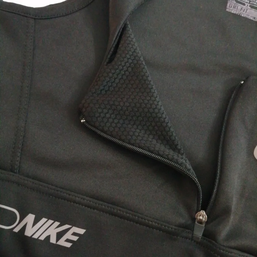 نیم تنه ورزشی