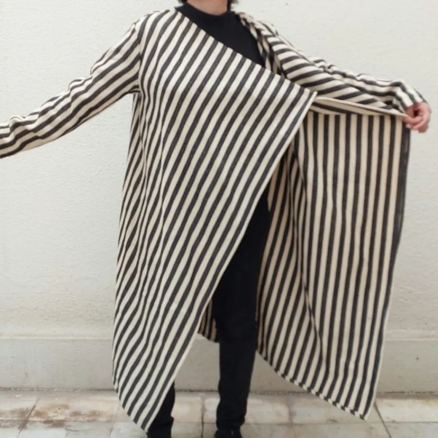 پالتو سفید مشکی