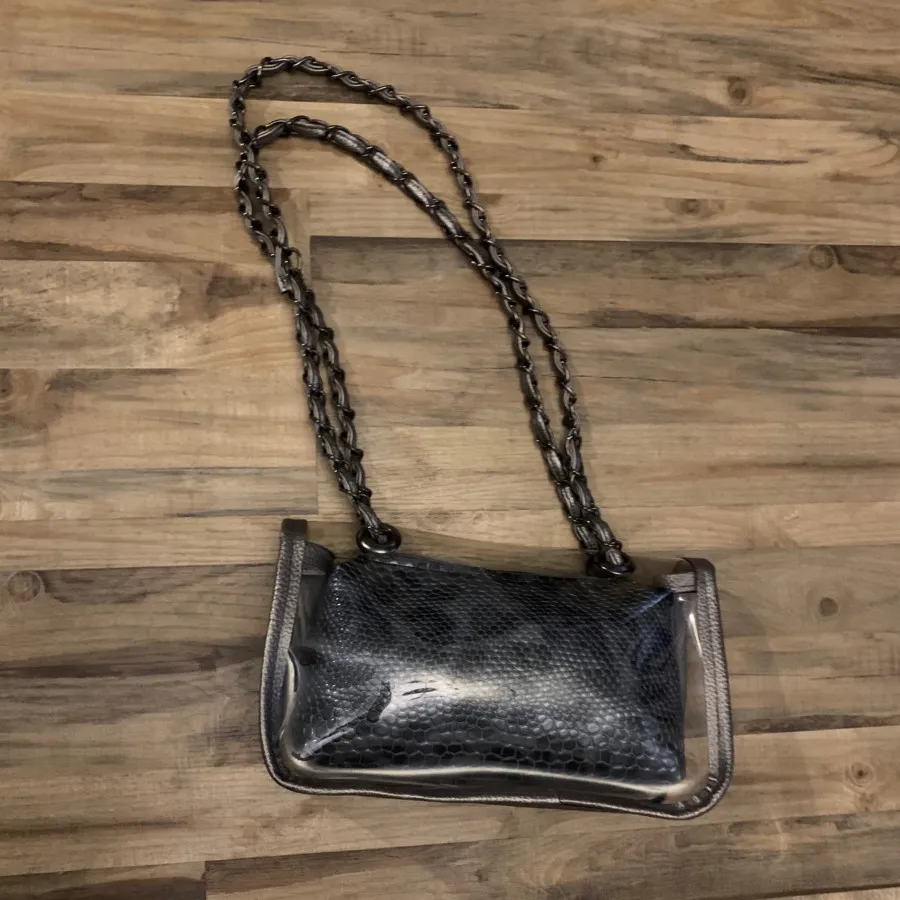 کیف اتیکدار شنل