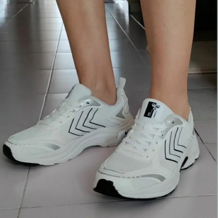 کتونی ورزشی Hummel