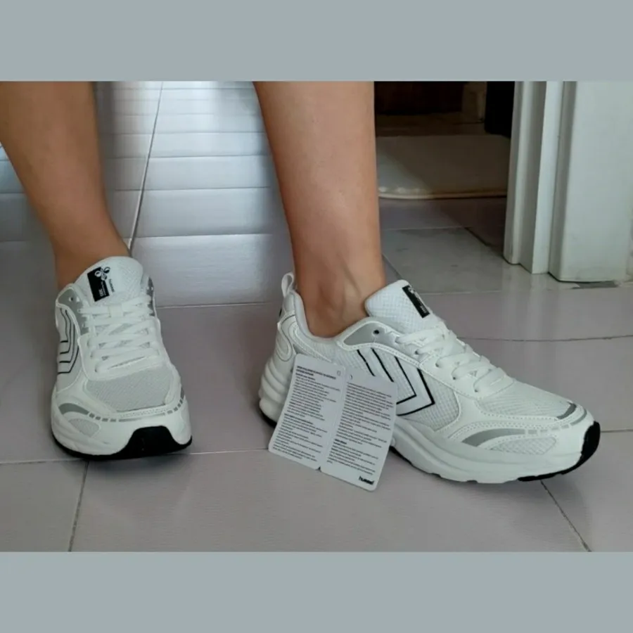 کتونی ورزشی Hummel