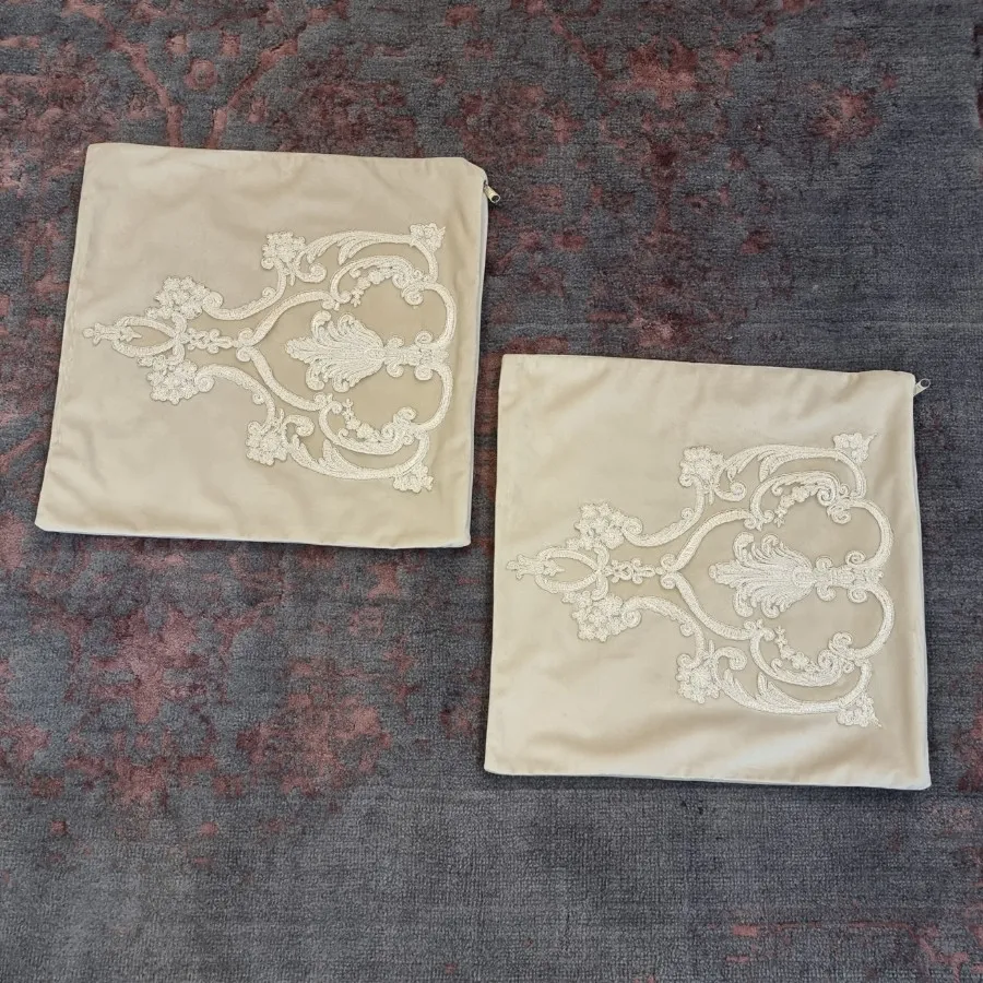 ست رومیزی و کوسن