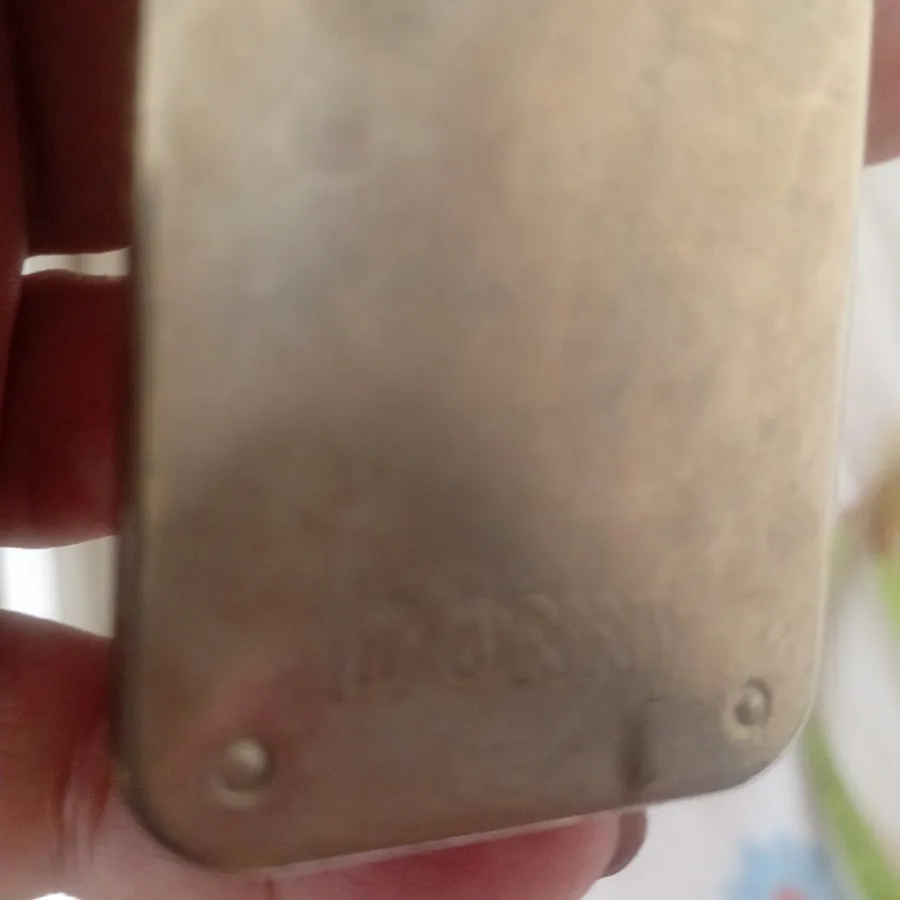 چاقو تیزکن قدیمی