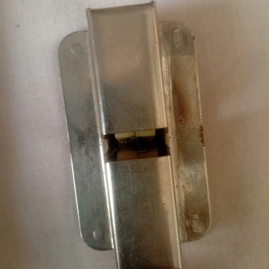 چاقو تیزکن قدیمی