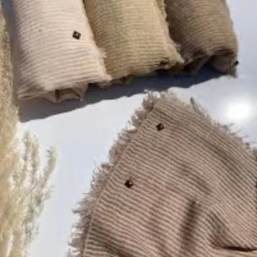 شال نخ رنگ کرم خاکی