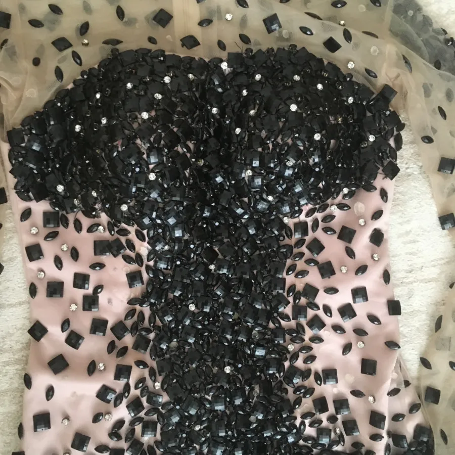 لباس سنگ دوزی شده