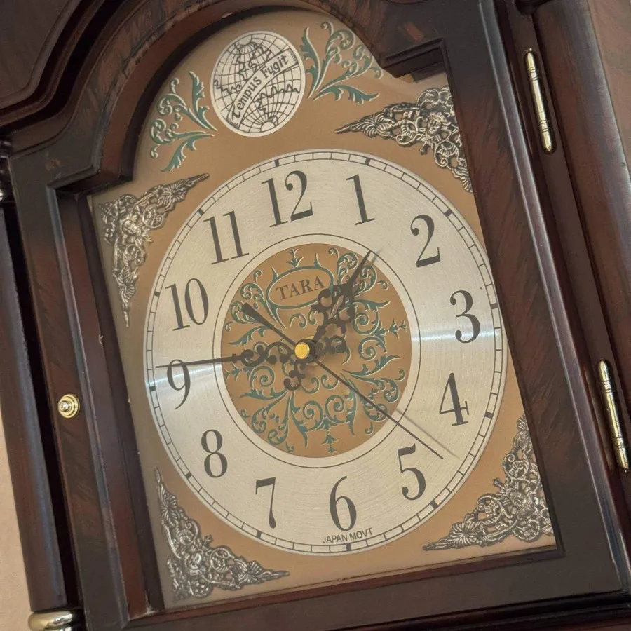 ساعت دیواری پاندول دار